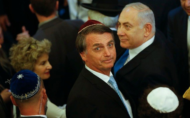 VISITA A ISRAEL: Presidente Bolsonaro se desgasta ainda mais - Por Vick Bacon