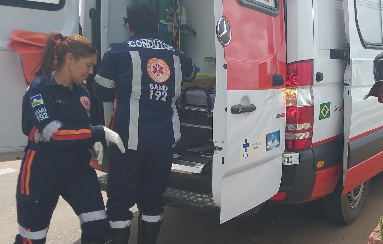 DISCUSSÃO: Irmão tenta matar o outro a pauladas durante bebedeira em residência