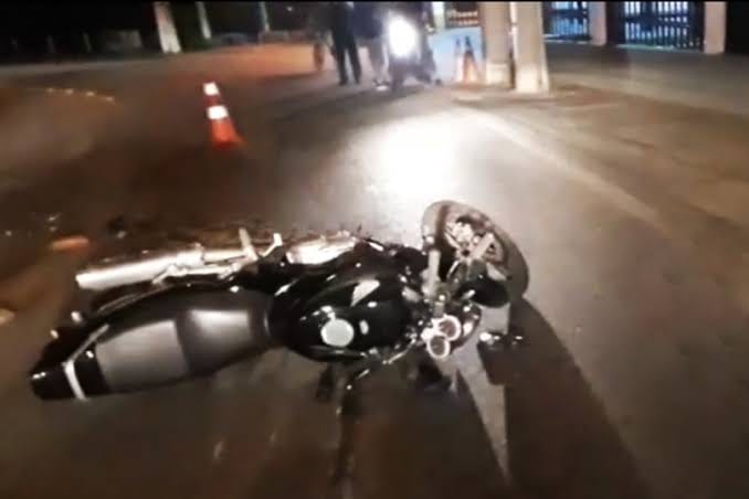 CLONADA: Homem é preso após sofrer acidente com motocicleta roubada