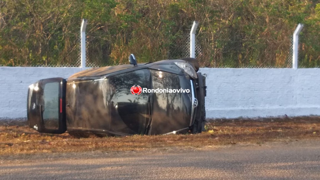 NA CURVA: Militar da Base Aérea capota veículo próximo ao aeroporto na capital