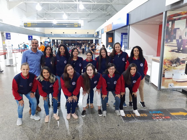 INCENTIVO: Deputado Alex Silva apoia equipe Universitária de Futsal Feminino