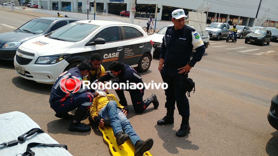 TRÂNSITO: Mototaxista e passageira ficam lesionados em acidente na Jorge Teixeira