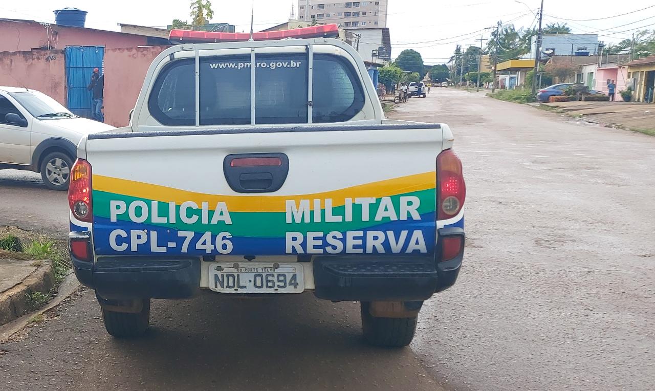 FACADAS: Marido é preso tentando matar mulher dentro de comércio em Porto Velho