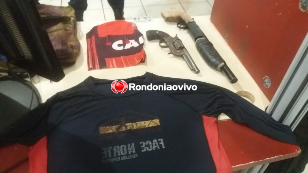 MASCARADO: Homicida é preso com duas armas após assalto na zona Leste