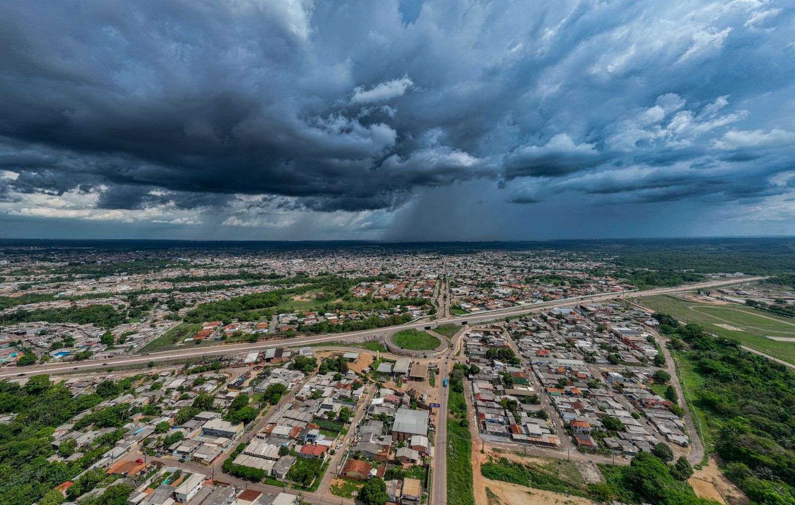 AMENO: Sexta (24) terá céus nublados com chance de chuva, inclusive em Pimenteiras do Oeste