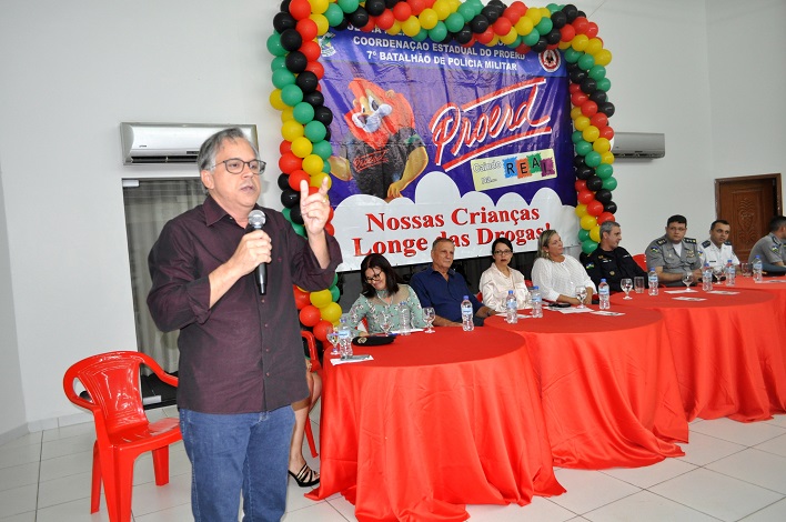 7º BPM: Geraldo da Rondônia prestigia formatura do Proerd