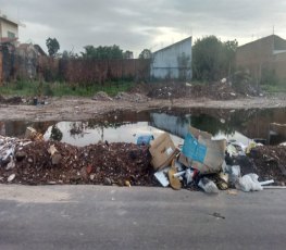 PERÍODO CHUVOSO: Lixões a céu aberto preocupa moradores e autoridades de saúde