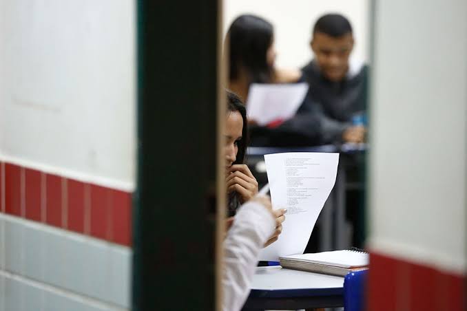 APÓS VAZAMENTO: Inep proíbe aplicadores do Enem de usarem celular nas salas de prova