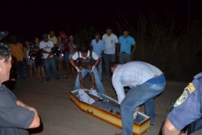 THEOBROMA - Casal de idosos morre após serem atropelados por motociclista