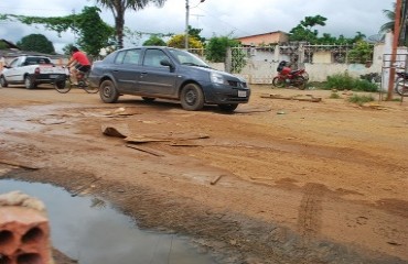 PERIGO – Comerciantes, moradores e motoristas reclamam de buracos que estão surgindo no centro da capital e causam riscos de acidentes– Fotos e vídeo