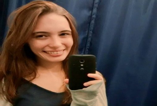 Jovem morre após ser atropelada por caminhão 