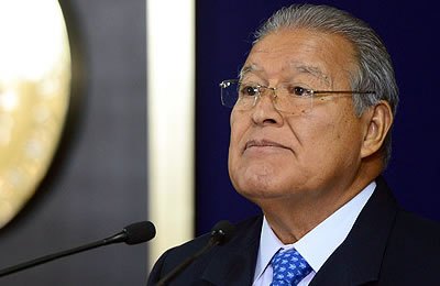 Presidente de El Salvador diz que não reconhecerá governo de Michel Temer