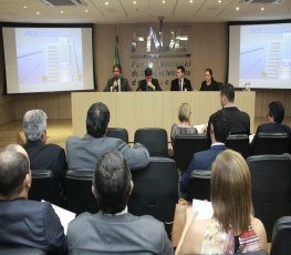 Senador Raupp se reúne com presidente do FNDE e prefeitos rondonienses