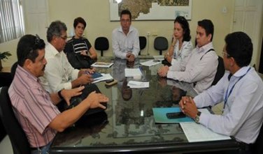 Vereador participa de reunião referente à Unir Centro