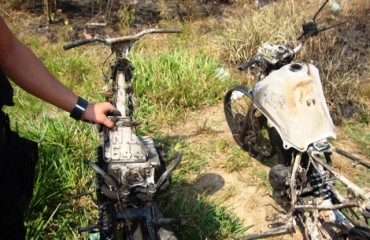 JI-PARANÁ - Motocicletas roubadas são encontradas queimadas - Fotos