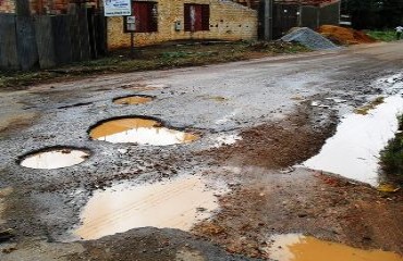 BURAQUEIRA – Vias públicas da capital em pleno verão estão cheias de crateras – Fotos