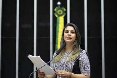 Mariana Carvalho em defesa dos servidores da Suframa