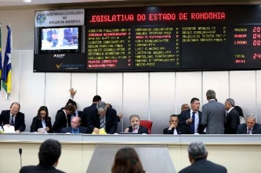 Assembleia Legislativa realiza sessão extraordinária nesta quarta-feira