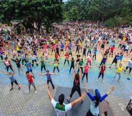 Domingo na feira do Porto terá aula de Zumba gratuita