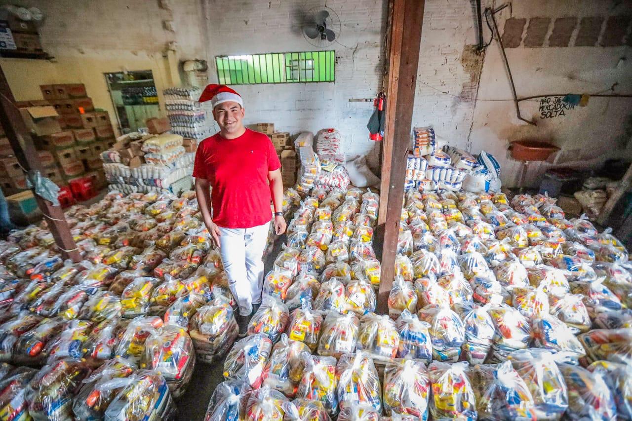 SOLIDARIEDADE: Projeto Anjos do Bem distribui cestas básicas em Porto Velho