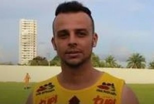 Atacante deixa Genus e vai para futebol mineiro