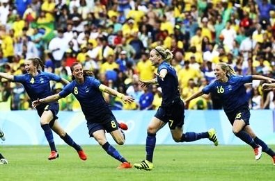 Brasil perde nos pênaltis e fica fora da final no futebol feminino