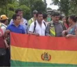 Após brasileiros bloquearem pontes, bolivianos prometem fechar de vez fonteira