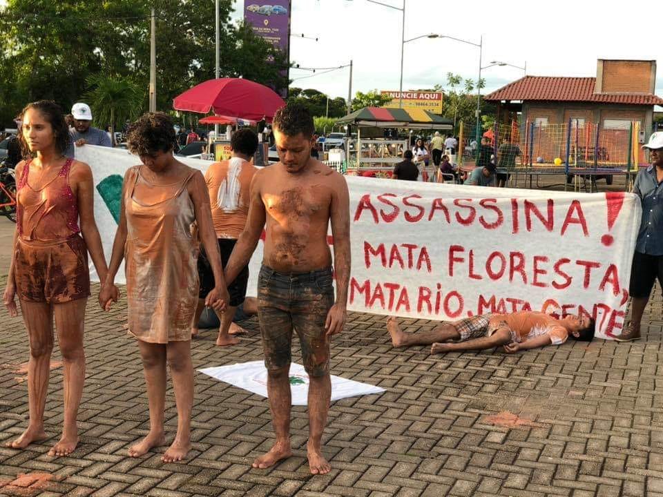 CAPITAL: Jovens fazem ato para relembrar um ano da tragédia de Brumadinho