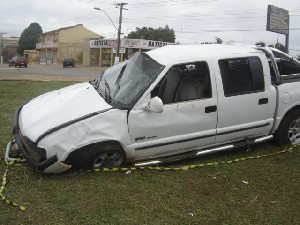 Bebedeira provoca acidente na Jorge Teixeira