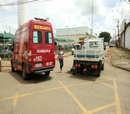 Ciclista na contramão é atropelado e fica gravemente ferido