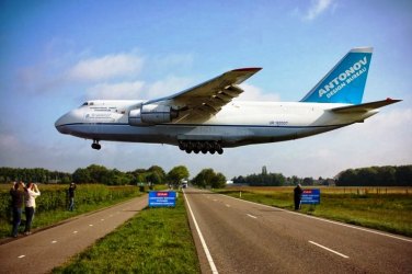 Antonov segunda maior aeronave do mundo chega a Porto Velho