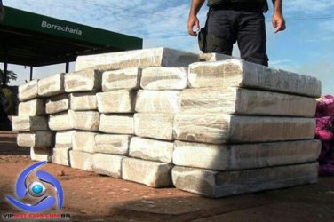 CACOAL  - PM  prende mulher com mais de 30 Kg de maconha 