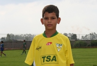 FUTEBOL - Garoto rondoniense de 11 anos se apresenta no Santos em janeiro