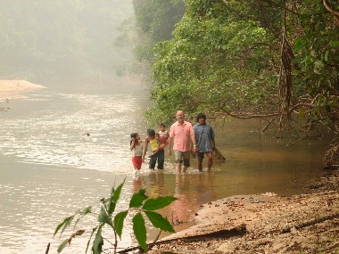 Suposta venda da Amazônia cria incidente diplomático entre Brasil e Inglaterra