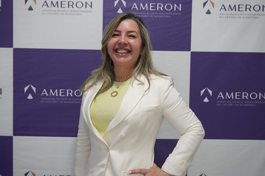 AMERON: Fabíola Cristina Inocêncio é eleita presidente para o biênio 2025-2026