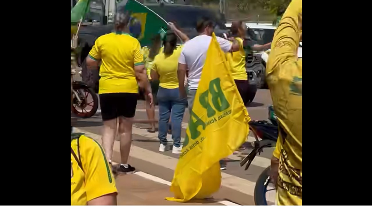 POUCA GENTE: Manifestação em favor da anistia e em defesa de Bolsonaro teve pouca adesão 