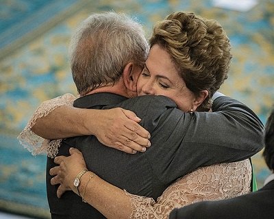 Como ministro, Lula inicia '3º mandato' e campanha para 2018