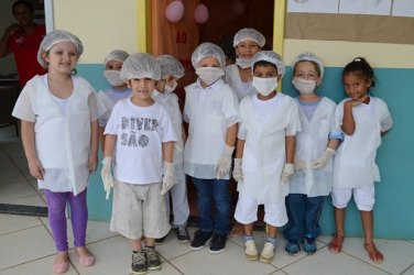 Feira Cultural da Escola Adventista tratou das 