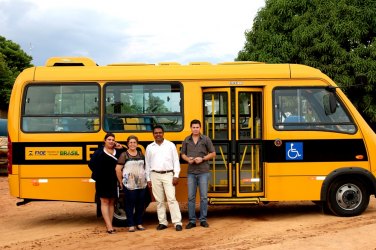 Município recebe ônibus escolar acessível