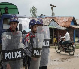 Violência complica ajuda a rohingyas em fuga de Mianmar