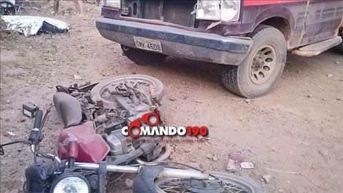 Motociclista provoca acidente e perde a vida 