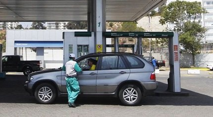 Petrobrás anuncia queda no preço da gasolina e do diesel