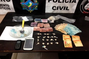 DENARC prende mulher acusada de comandar 'boca de fumo'