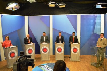 ELEIÇÕES 2014 – Neste domingo, debate da Rede TV promete ser o mais “acalorado” desta campanha