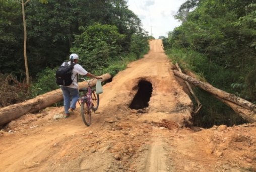 População pede providências para ponte inacabada 