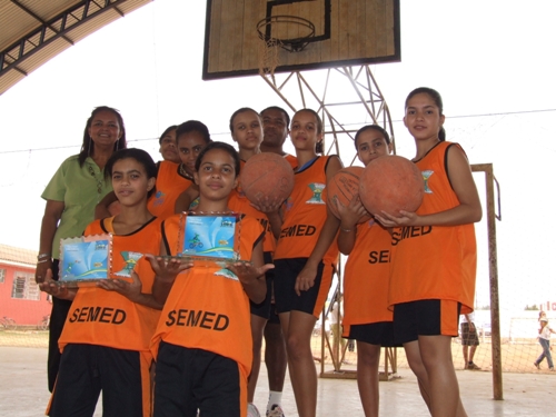 Basquete feminino da escola Cristo Rei é ouro no Joer