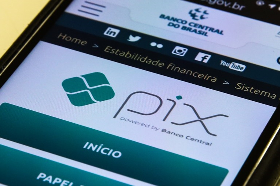 DESINFORMAÇÃO: Fake news sobre taxa do Pix fazem transações caírem 11% em uma semana