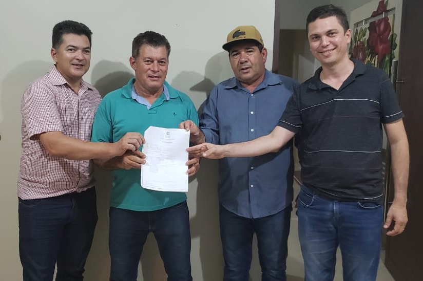 TRANSPORTE: Deputado Edson Martins destina emenda para aquisição de van em Ji-Paraná