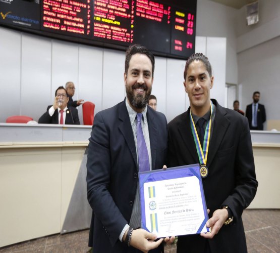 Léo Moraes homenageia jogador rondoniense que foi destaque no Campeonato Japonês