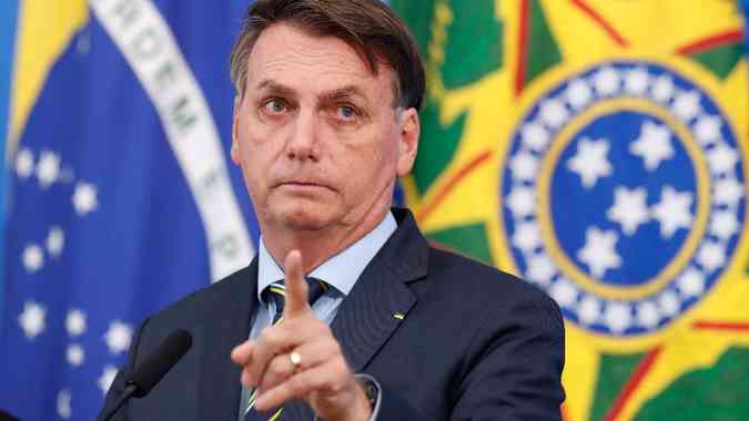 SERÁ? - Presidente declara em entrevista que pode ter contraído o coronavírus